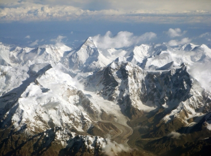 On foot through the Tian-Shan mountains 